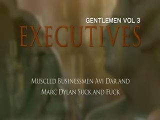 Musclé businessmen avi dar et marc dylan sucer et baise