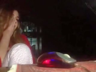 [periscope] du merginos žaisti priekis kamera